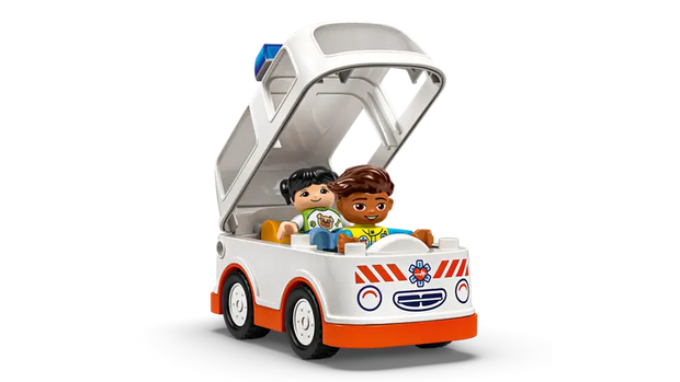 Duplo Ambulance & Driver