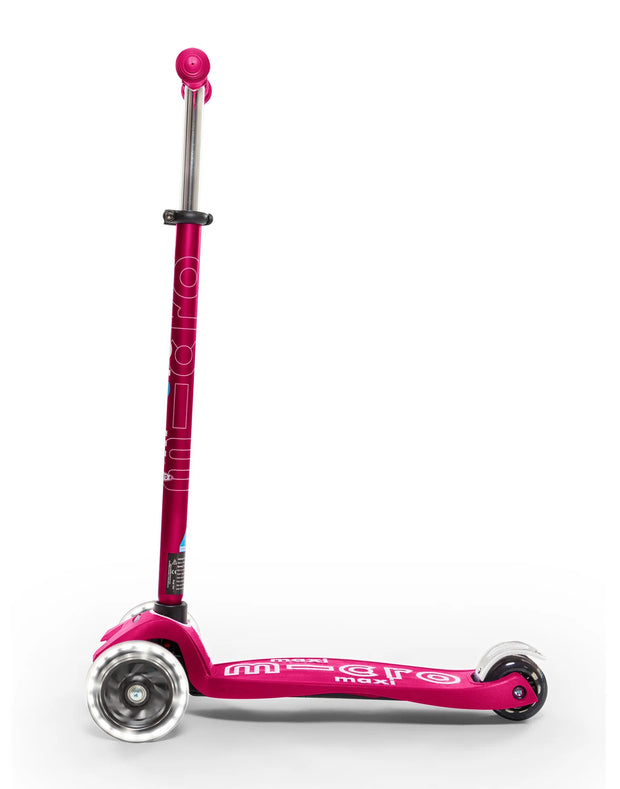 Micro Maxi Deluxe LED Lights Scooter Hot Pink